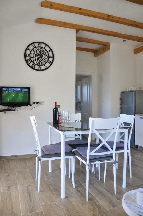 Apartmani Carnizza Ražanac Εξωτερικό φωτογραφία