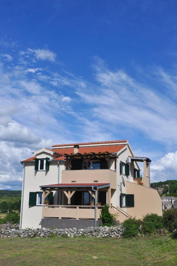 Apartmani Carnizza Ražanac Εξωτερικό φωτογραφία